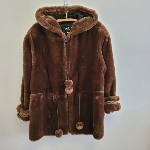 Vintage Jackets & Blazers - Vintage Brown Oversized Faux Fur Coat